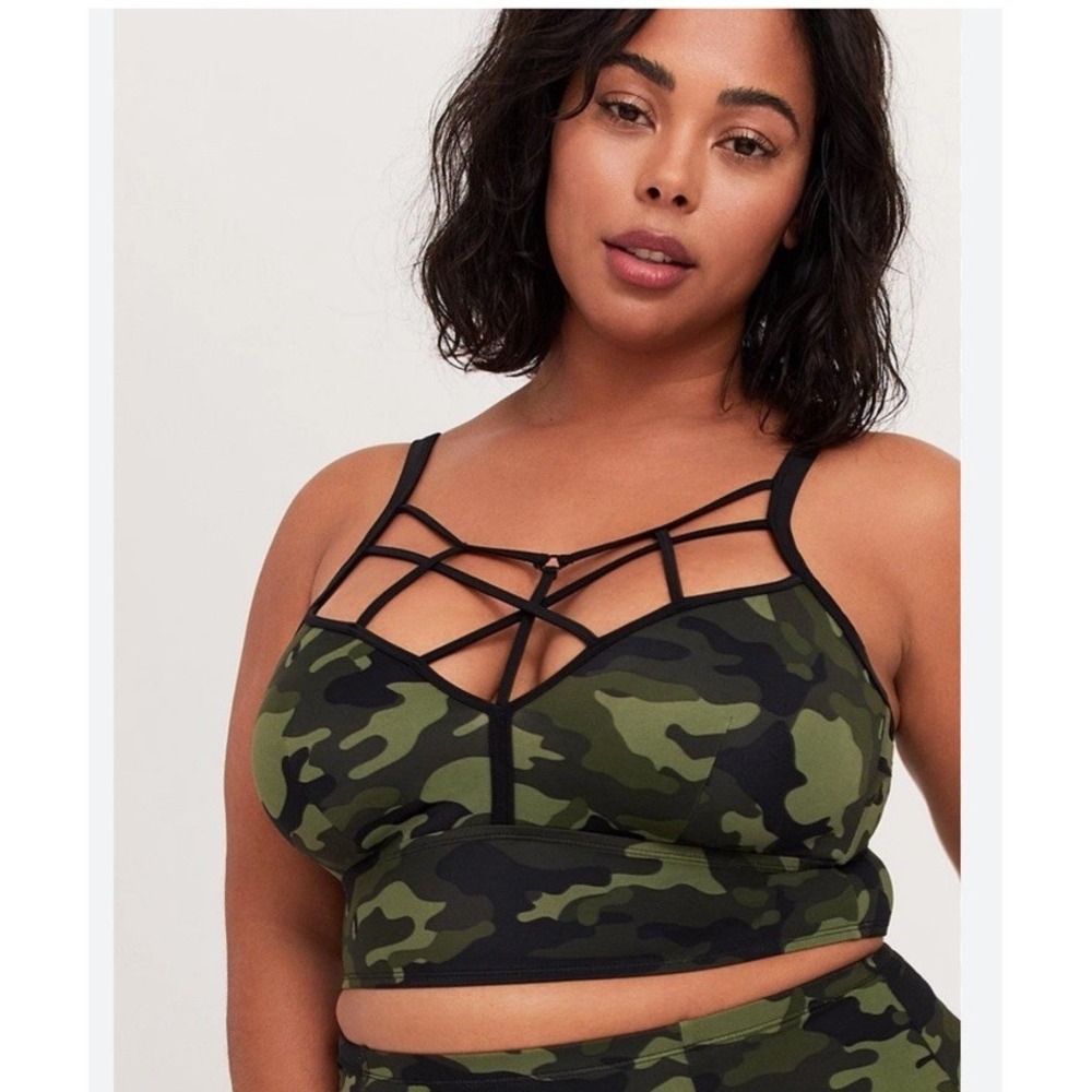 NWT Torrid Wireless Cage Front Bikini Top Women Plus Size 1X Camouflage Print